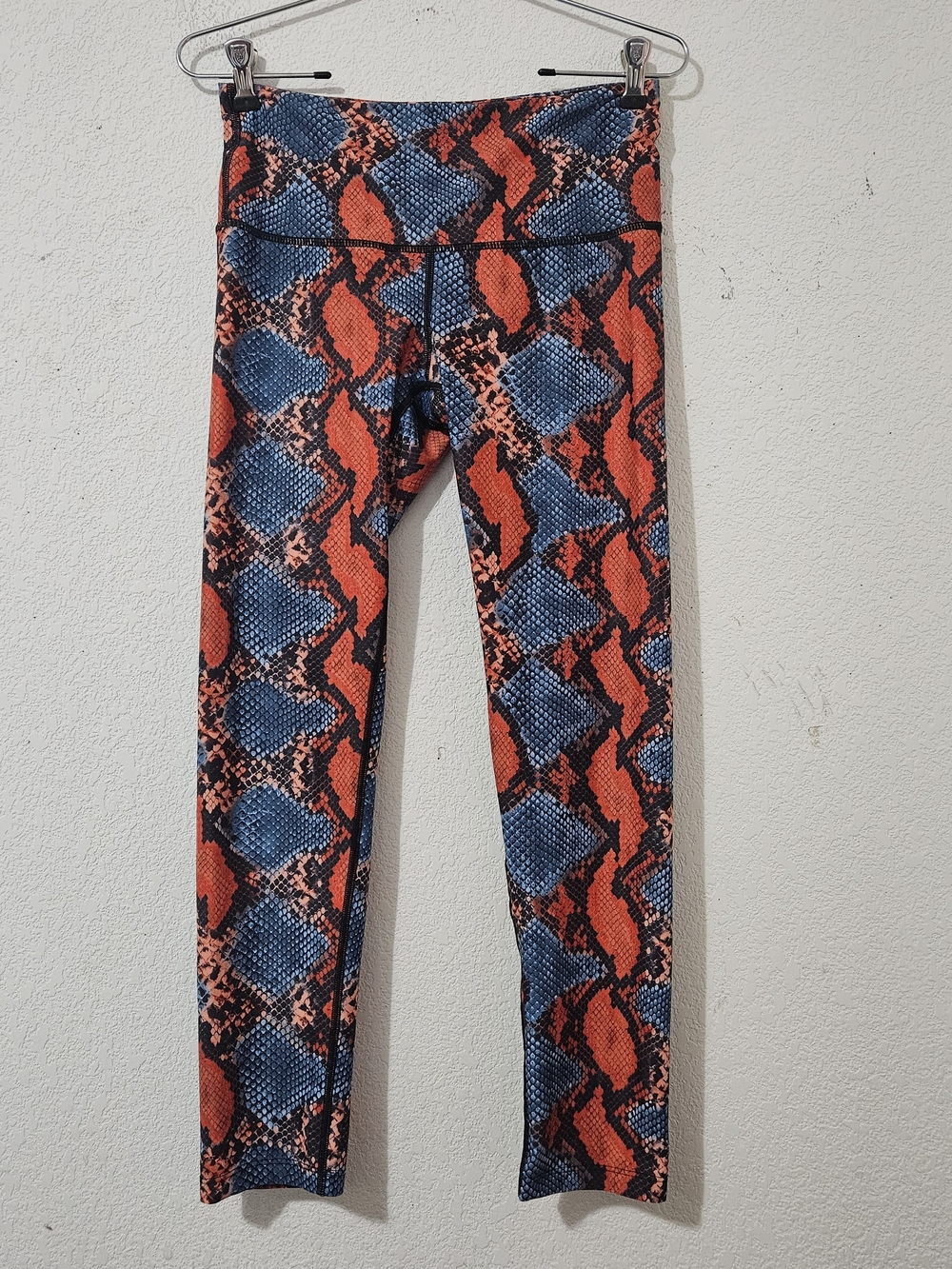 Noli Yoga Red Snake Skin Size Medium